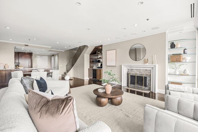 40 Battery St 306, Boston, MA 02109