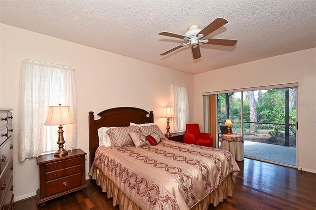 3866 SURREY COURT, Sarasota, FL 34235