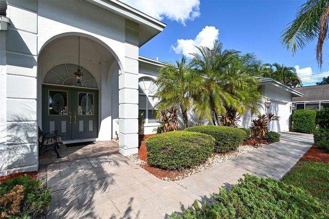 3866 SURREY COURT, Sarasota, FL 34235