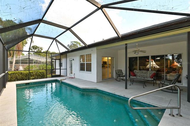 3866 SURREY COURT, Sarasota, FL 34235