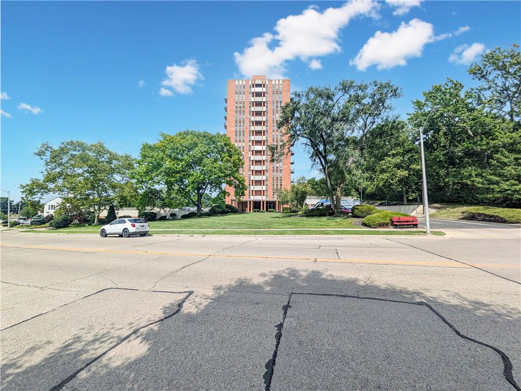 2230 S Patterson Boulevard 51, Dayton, OH 45409