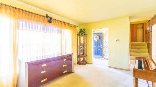 15414 Las Flores Lane, Oak Forest, IL 60452