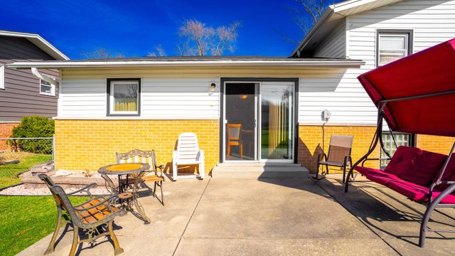 15414 Las Flores Lane, Oak Forest, IL 60452