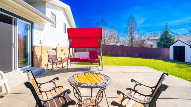 15414 Las Flores Lane, Oak Forest, IL 60452