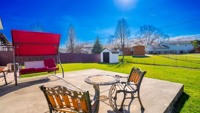 15414 Las Flores Lane, Oak Forest, IL 60452