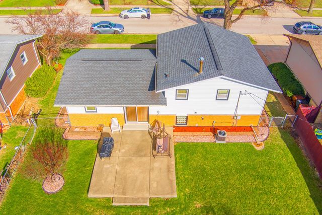 15414 Las Flores Lane, Oak Forest, IL 60452