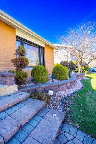 15414 Las Flores Lane, Oak Forest, IL 60452