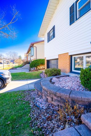 15414 Las Flores Lane, Oak Forest, IL 60452