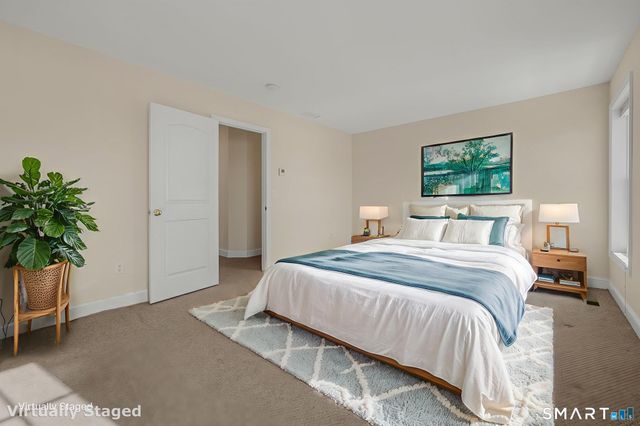 15 Freedom Way 105, East Lyme, CT 06357