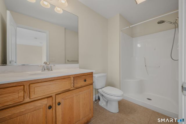 15 Freedom Way 105, East Lyme, CT 06357