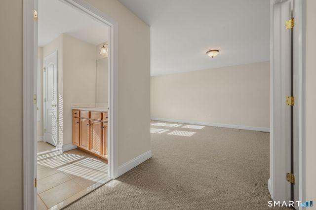 15 Freedom Way 105, East Lyme, CT 06357