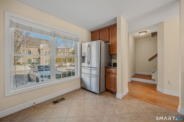 15 Freedom Way 105, East Lyme, CT 06357