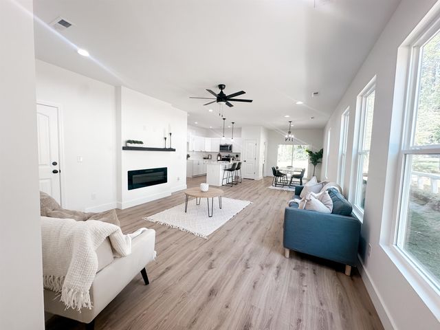 556 S Main Street, Woodruff, SC 29388