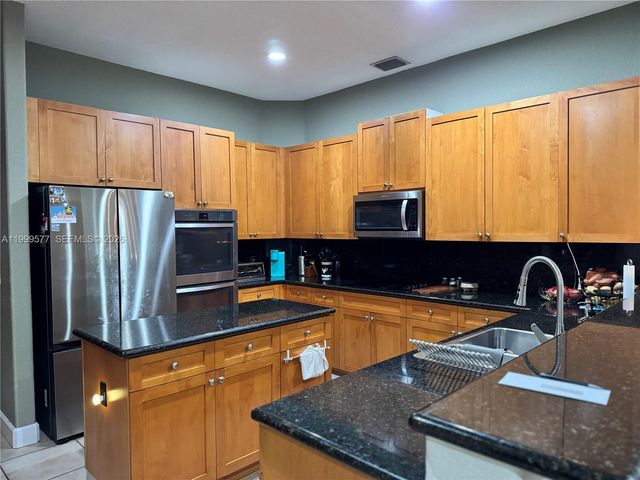 4000 SW 145th Ave, Miramar, FL 33027