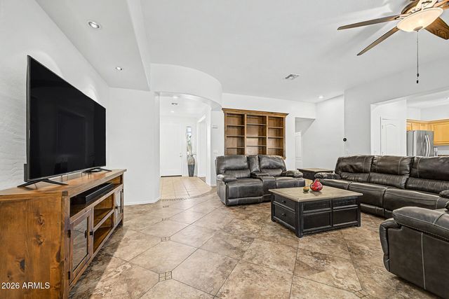 957 E SCORPIO Place, Chandler, AZ 85249