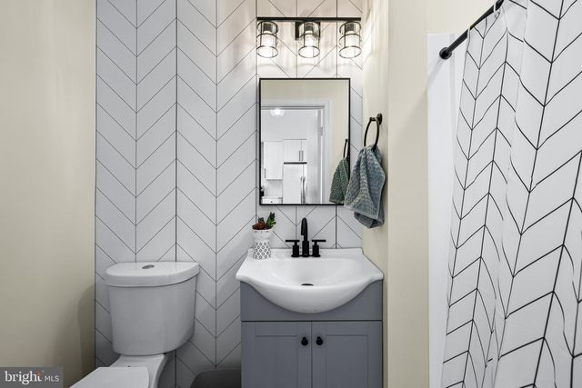 21 SANDSTONE CT, Baltimore, MD 21236