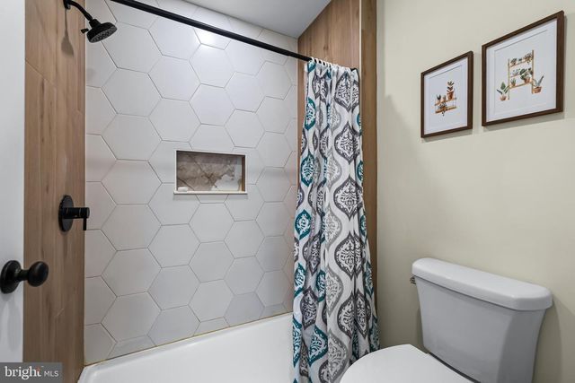 21 SANDSTONE CT, Baltimore, MD 21236