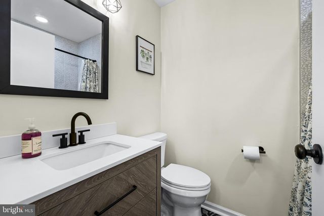 21 SANDSTONE CT, Baltimore, MD 21236