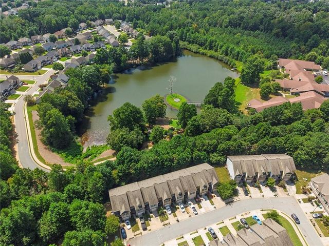308 Valley Crossing, Canton, GA 30114