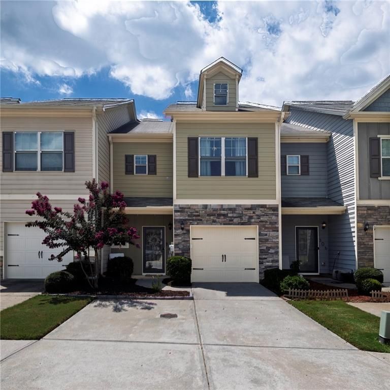 308 Valley Crossing, Canton, GA 30114