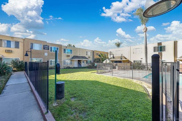 459 Ballantyne St 31, El Cajon, CA 92020