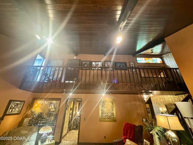 3056 Lawrence 2217, Pierce City, MO 65723