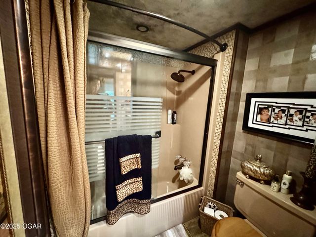 3056 Lawrence 2217, Pierce City, MO 65723