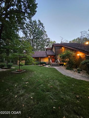 3056 Lawrence 2217, Pierce City, MO 65723