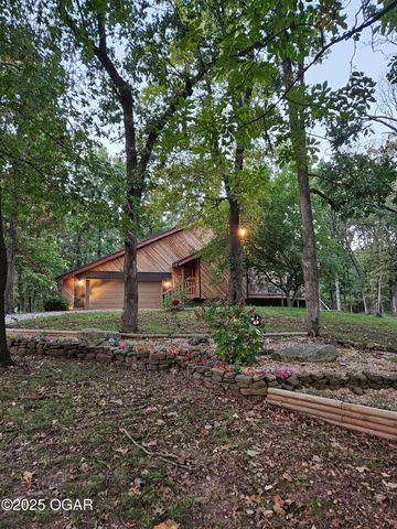 3056 Lawrence 2217, Pierce City, MO 65723