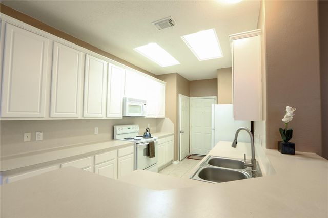 17511 Bering Bridge Lane, Humble, TX 77346