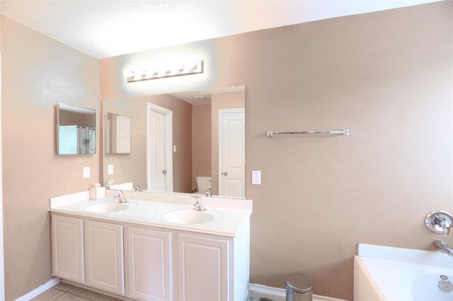 17511 Bering Bridge Lane, Humble, TX 77346