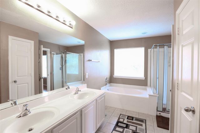 17511 Bering Bridge Lane, Humble, TX 77346