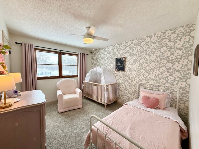 1904 Valley Vista Drive, Bettendorf, IA 52722