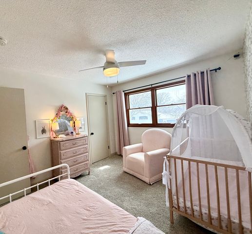 1904 Valley Vista Drive, Bettendorf, IA 52722