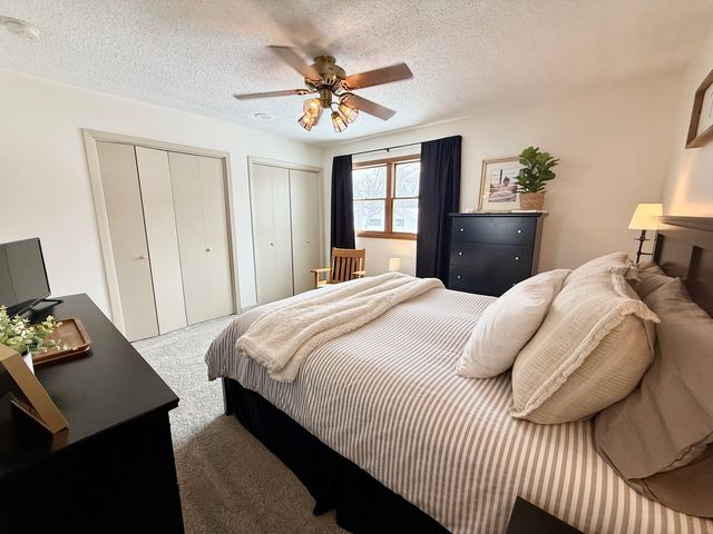 1904 Valley Vista Drive, Bettendorf, IA 52722