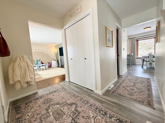 1904 Valley Vista Drive, Bettendorf, IA 52722