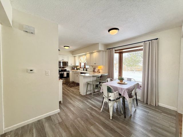 1904 Valley Vista Drive, Bettendorf, IA 52722