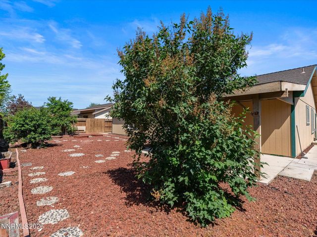 205 Jennys Lane, Fernley, NV 89408