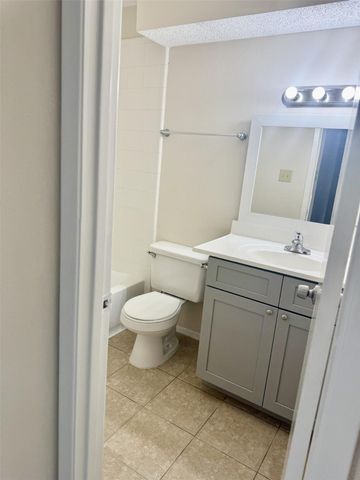 10326 Cook Road 326, Houston, TX 77099