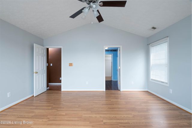 9807 Long Rifle Ln, Louisville, KY 40291