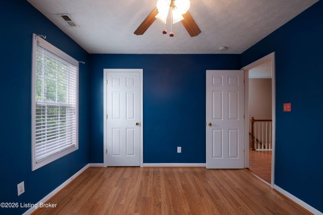 9807 Long Rifle Ln, Louisville, KY 40291