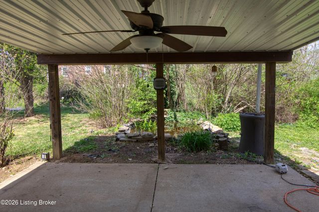 9807 Long Rifle Ln, Louisville, KY 40291