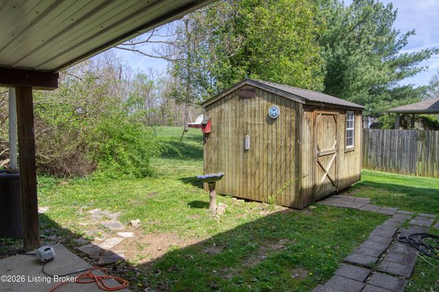 9807 Long Rifle Ln, Louisville, KY 40291