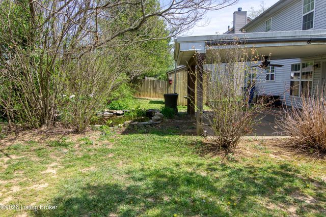 9807 Long Rifle Ln, Louisville, KY 40291