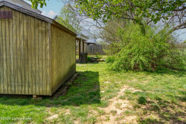 9807 Long Rifle Ln, Louisville, KY 40291