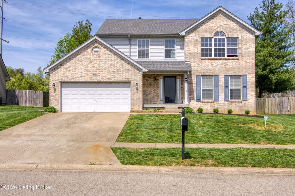 9807 Long Rifle Ln, Louisville, KY 40291