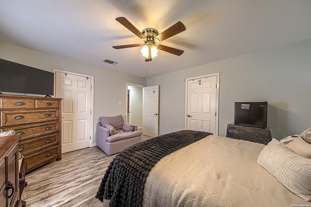 4626 Lakewood, San Antonio, TX 78220