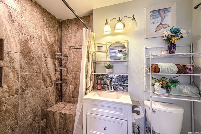 4626 Lakewood, San Antonio, TX 78220