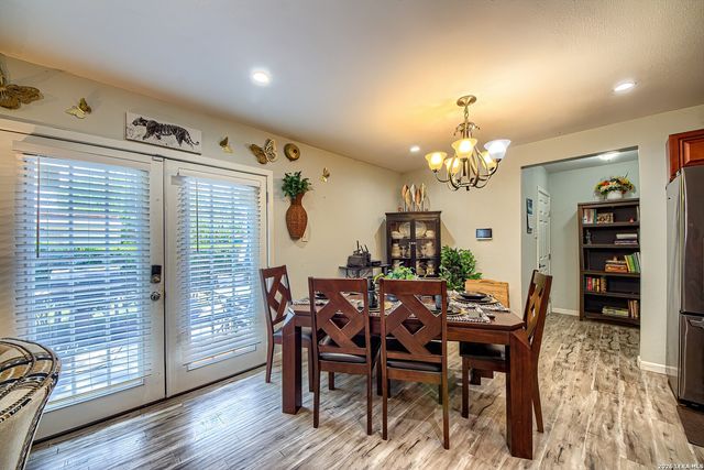 4626 Lakewood, San Antonio, TX 78220