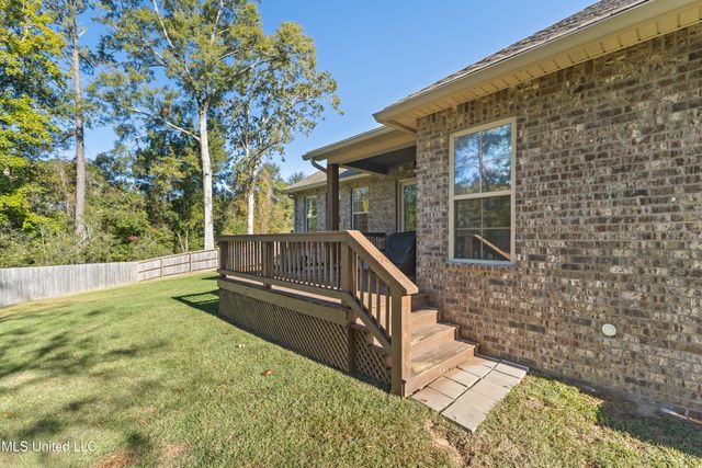 20 Barkis Drive, Hattiesburg, MS 39402